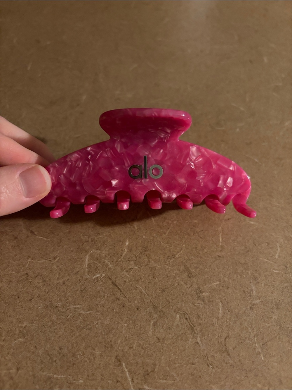 ALO 90’s Claw Clip